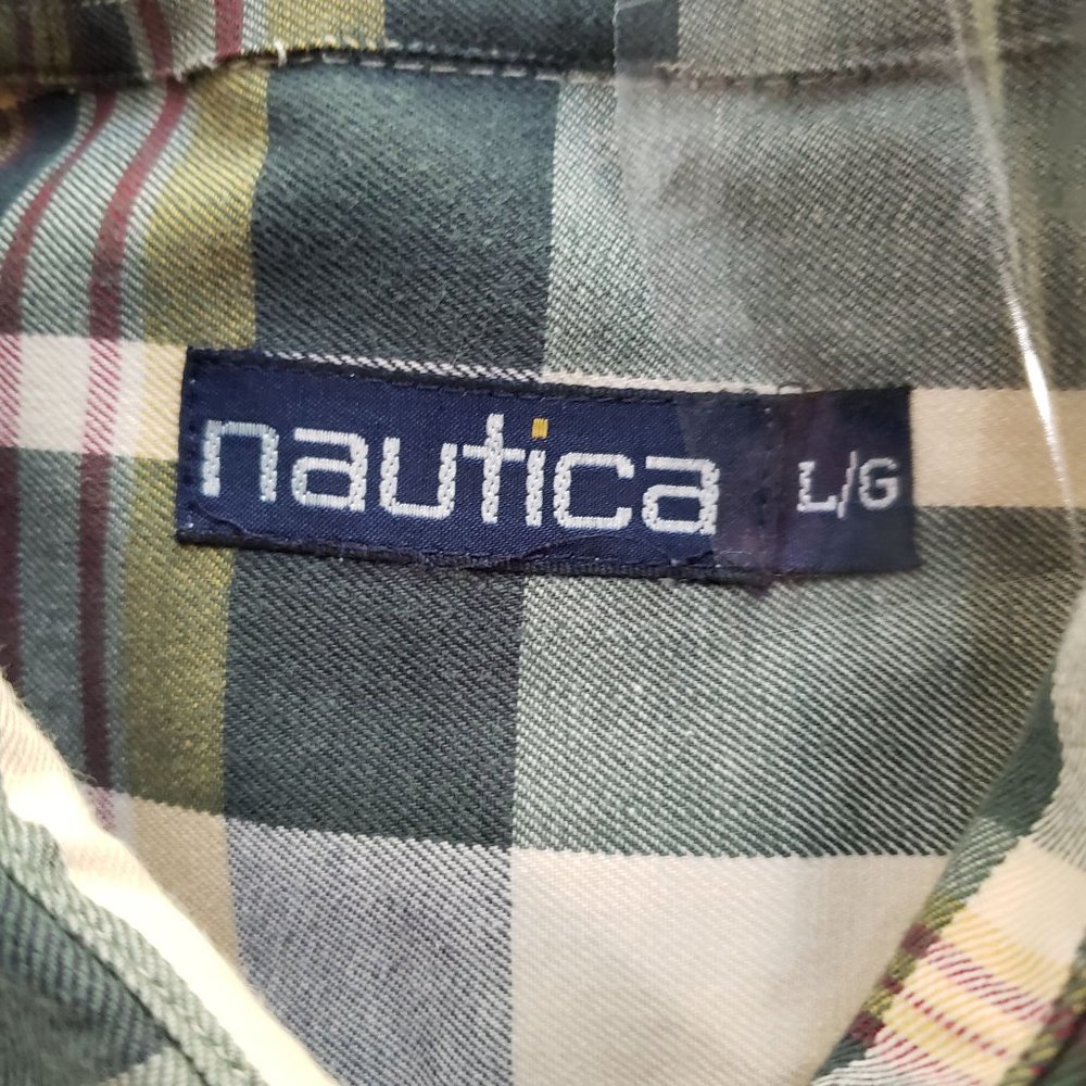 Nautica Mens Shirt Large Classic Dress Shirt Long Sleeve Button Down 100 Percent - Picture 2 of 11
